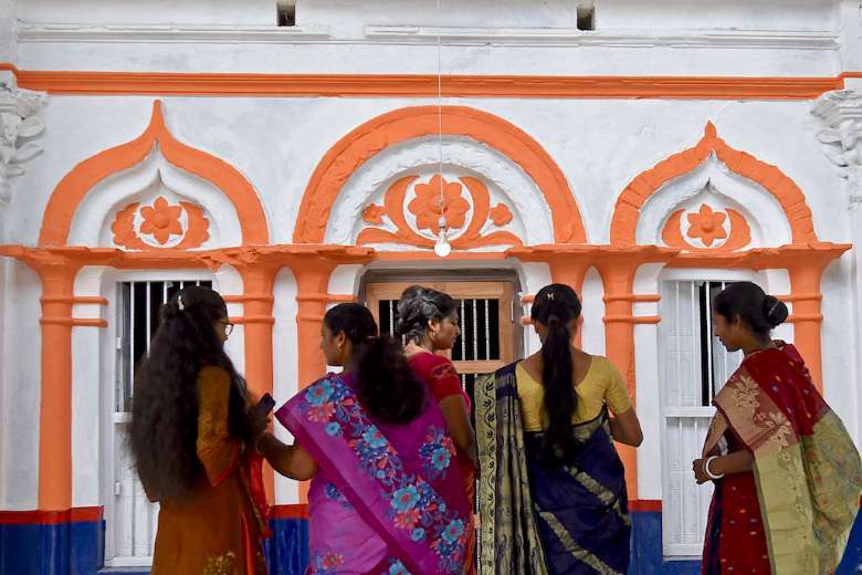 11 held over attacks on Hindu temples, shops in Bangladesh – UCA News 11 held over attacks on Hindu temples, shops in Bangladesh