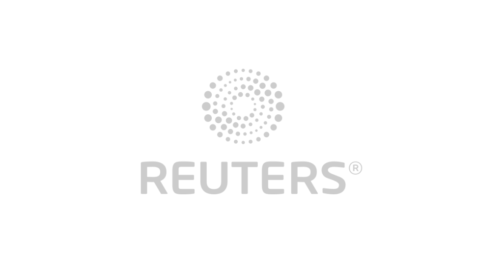 Hundreds flee to Thailand as rebels clash with Myanmar army Hundreds flee to Thailand as rebels clash with Myanmar army