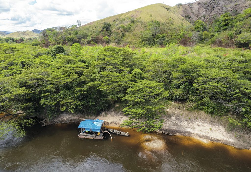 Tarnished Gold: Illegal mining stokes Indigenous divisions in Brazil photo