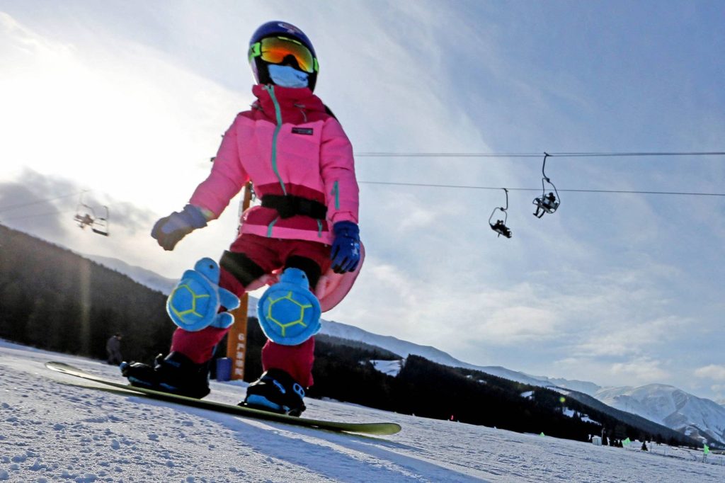 Beijing sells troubled Xinjiang as a winter sports paradise Officials claim that over 300 million Chinese have taken part in winter sports since it won the Games bid, a figure that has been enthusiastically repeated by International Olympic Committee President Thomas Bach. | CNS / VIA AFP-JIJI