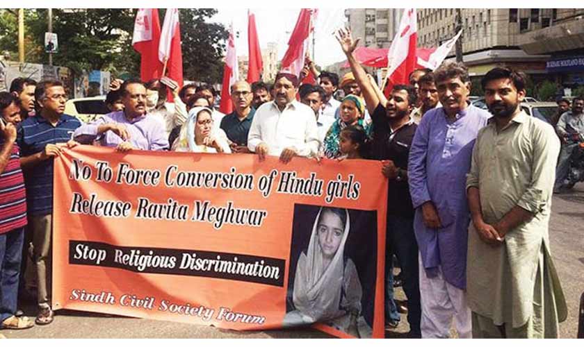 On religious extremism | Dialogue | thenews.com.pk Pakistani Hindu activists stage protest against forced religious conversions. — Photo Twitter @zalmayzia